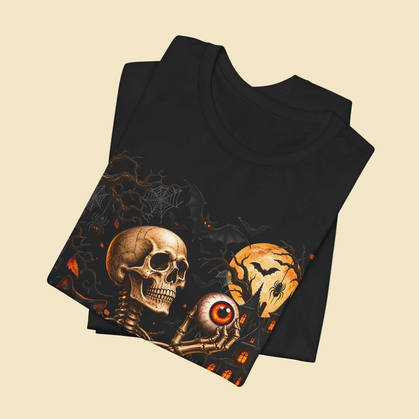 Gothic skeleton t-shirt with cat and black eyes | Spooky skull shirt | Haunted house Halloween t-shirt
